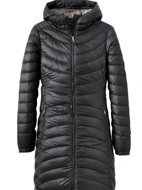 LL BEAN Women's Ultralight 850 Down Hooded Coat, Three-Quarter Length size large